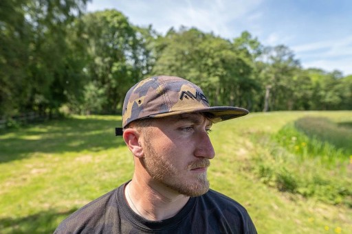 Czapka z daszkiem Avid Carp CAMO 5 PANEL CAP