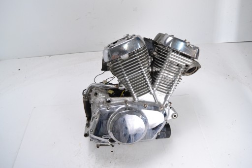 SUZUKI VS 750 INTRUDER 85-91 двигатель
