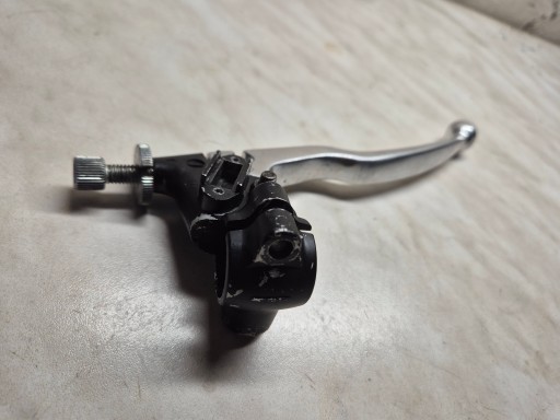SUZUKI SV650 2001r dźwignia sprzęgła,uchwyt