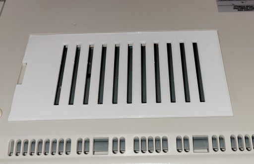 Крышка Amiga 1200, створка нижней части корпуса