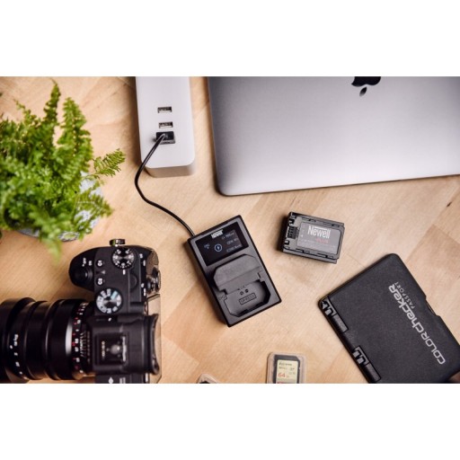 Зарядное устройство + 2 аккумулятора EN-EL15 для Nikon