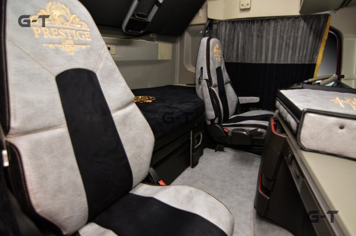 Чехлы на сиденья VOLVO FH4 ПОСЛЕ 2013 ГОДА 1 РЕМЕНЬ КОЖАНЫЕ