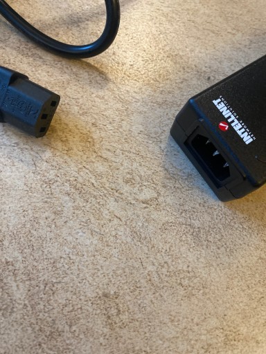 INTELLINET 524179 Блок питания Power over Ethernet с кабелем питания