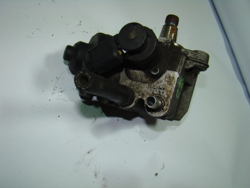 ТОПЛИВЫЙ НАСОС VOLKSWAGEN CRAFTER 2.0 0445010533 03L130755AB