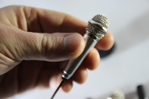 Gadzet MIKROFON KARAOKE DO TELEFONU MINI Mały 6 cm