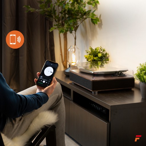 Стереофонический проигрыватель HQ BT с динамиками Fenton + винил