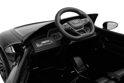 АККУМУЛЯТОР АВТОМОБИЛЯ AUDI RS ETRON 4x4 LED КОЖА 2x2
