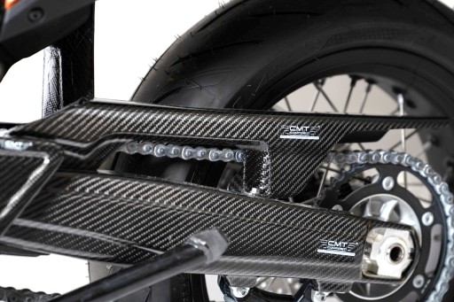 HUSQVARNA 701 16-25 karbon osłona łańcucha łańcuch CMT CUBAMOTO