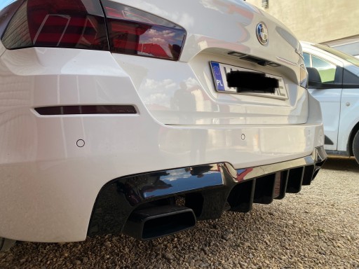 BMW F10 Вставка спойлера в диффузор F11, ЧЕРНЫЙ ГЛЯНЦЕВЫЙ