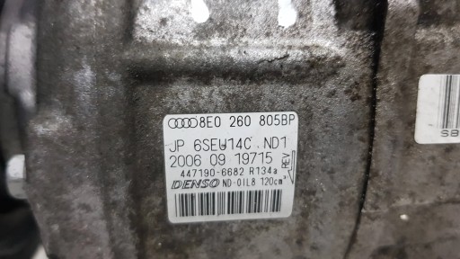 Компрессор кондиционера 8E0260805BP Audi A4 B7 07-