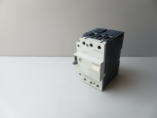 ПЕРЕКЛЮЧАТЕЛЬ ДВИГАТЕЛЯ SIEMENS 18.5KW 22KW 3VU1600-1MR00 36-52 АМПЕР