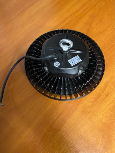 Промышленная светодиодная лампа IP65 100W 12000LM ПОВРЕЖДЕНА