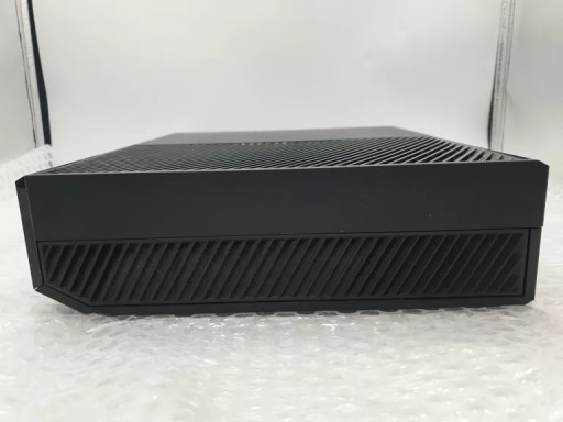 KONSOLA XBOX ONE 1540 1TB PAD KINECKT 2XGRA