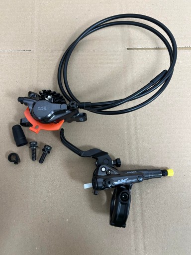 Дисковые тормоза Shimano DEORE XT BR-M8100 в сборе