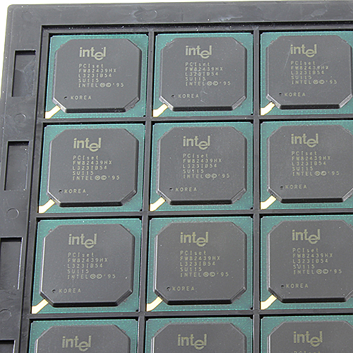 [1szt] FW82439HX PCI Set System Controller
