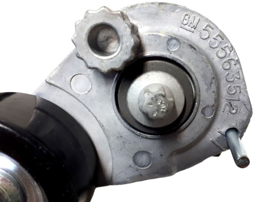 НАТЯЖИТЕЛЬ КЛИНОВОГО РЕМНЯ GM OPEL FIAT 1.6 55563512