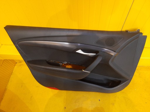 HYUNDAI i40 COMBI СИДЕНИЯ ПО бокам ТУННЕЛЬ