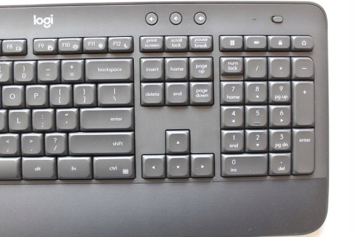Комплект беспроводной клавиатуры и мыши Logitech MK545 Advanced, черный