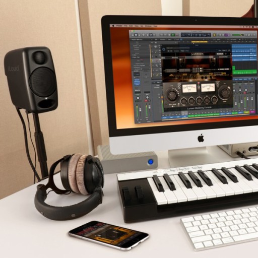 IK Multimedia iLoud Micro Monitor — пара активных мониторов