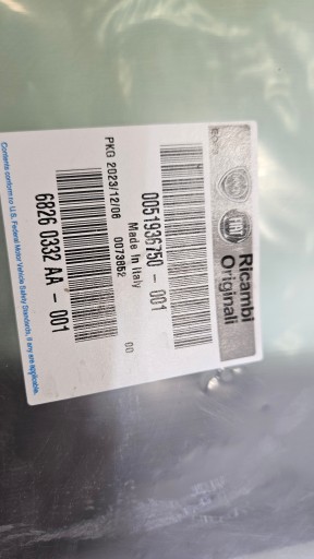 СТЕКЛО КУЗОВА ЛЕВОЕ ЗАДНЕЕ FIAT 500 X 0051936750 НОВЫЙ