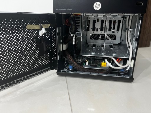 Сетевой диск HP ProLiant MicroServer HSTNS-5151