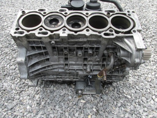Нижний блок двигателя volvo s60 s80 v70 2.4 d5