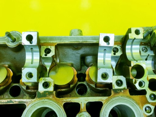 ГОЛОВКА ЛЕВАЯ AUDI A4 S4 B5 A6 C5 2.7 BiT 078103373AE