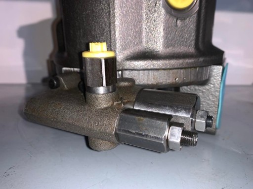 Bosch Rexroth A10VSO 71 DFR1/31R-VPA12N00 Гидравлика