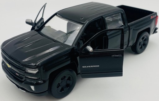 Chevy Silverado 1500 LT-Z71 2017 1:27 Motormax 79348 черный