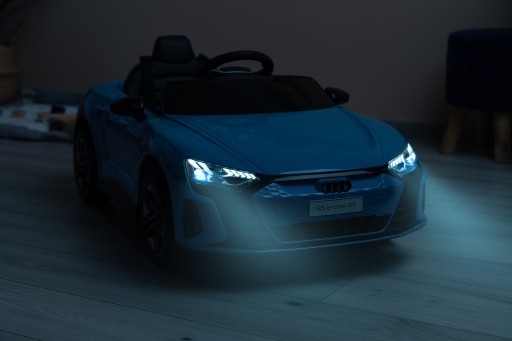 АККУМУЛЯТОРНЫЙ АВТОМОБИЛЬ AUDI RS ETRON 4x4 LED ФАРЫ КОЖАНЫЙ АВТОМОБИЛЬ ПОДАРОК