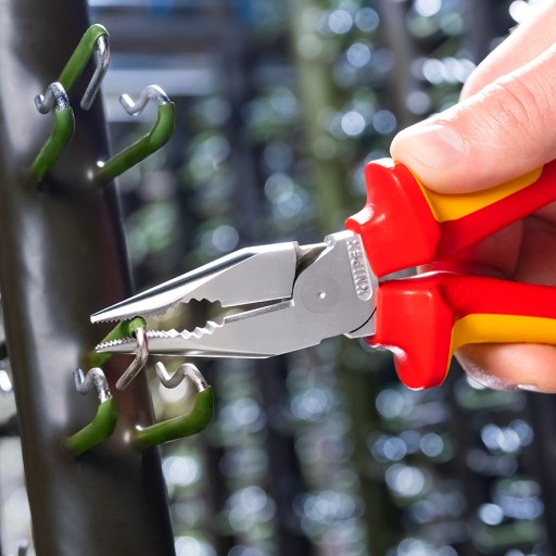 Комбинированные клещи с острыми губками VDE 185 мм 1 кВ Knipex 0826185