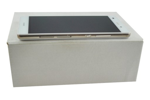 HUAWEI P8 LITE DUAL ALE-L21 БЕЛЫЙ красивый