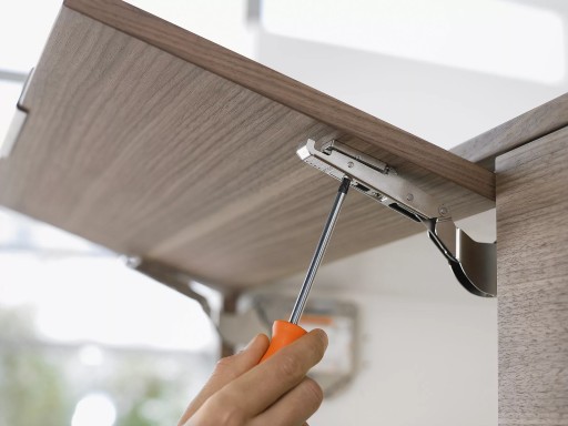 Подъемный актуатор BLUM Aventos HK-S TIP-ON слабый 20K2B00T белый комплект