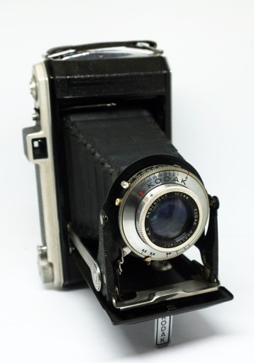 Очень редкий фотоаппарат Kodak 620 model 31 с сильфоном, сделанный во Франции.