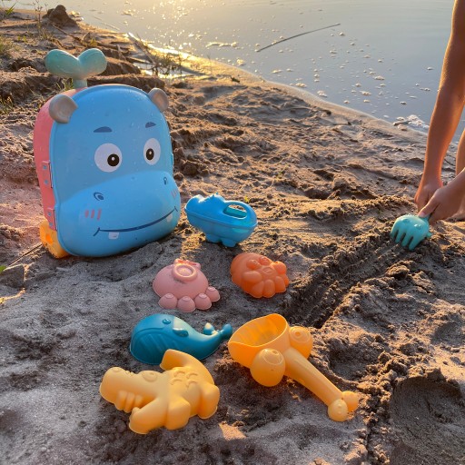 ZESTAW ZABAWKI W WALIZCE DO PIASKOWNICY NA PLAŻĘ
