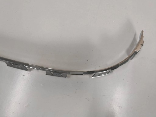 Chrom, listwa zderzaka przedniego PEUGEOT 407 2.070