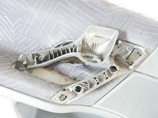 ОБИВКА ПЕРЕДНЕЙ СТОРОНЫ ЛЕВАЯ RENAULT LAGUNA II PHI