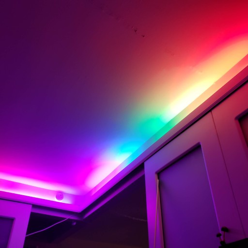 КОМПЛЕКТ КОНТРОЛЛЕРА СВЕТОДИОДОВ RGB ЧЕРНЫЙ С ПУЛЬТОМ РАДИО ДЛЯ RGB ЛЕНТ 216Вт 12В/24В