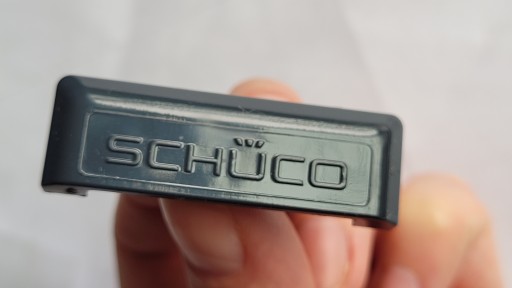 ЗАГЛУШКА ДЛЯ ОКОННОГО ДРЕНАЖА SCHUCO ЧЕРНАЯ 286469
