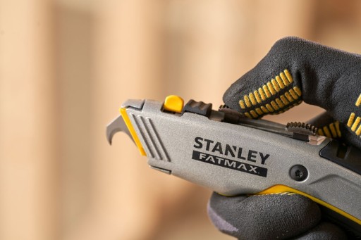 STANLEY 0-10-789 НОЖ С ДВУМЯ ЛЕЗВИЯМИ TWINBLADE