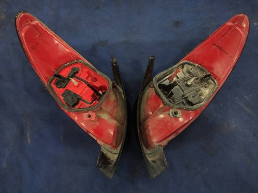 ФОНАРЬ ЗАДНЕГО БАМПЕРА В КОМПЛЕКТЕ PEUGEOT 206 И EXY HB 3D