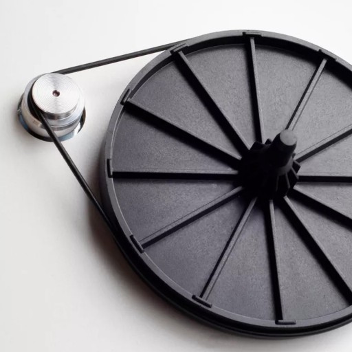 ПРОИГРЫВАТЕЛЬ REGA PLANAR 1 PLUG AND PLAY TURN PLAYER СО ВСТАВКОЙ ММ ММ REGA CARBON БЕЛЫЙ