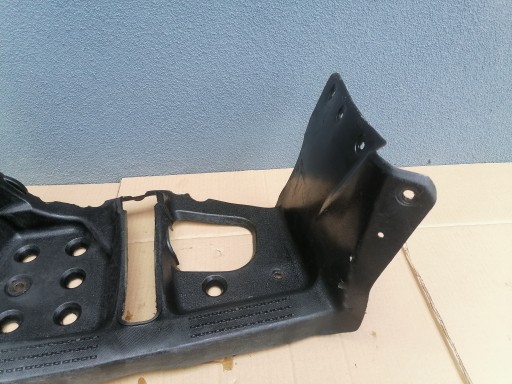 Подножка Suzuki Vinson 500.