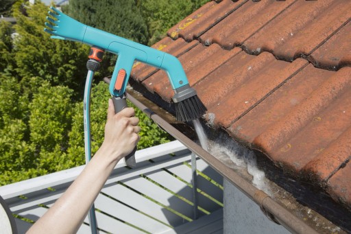 СКРЕБОК ДЛЯ ОЧИСТКИ ЖЕЛОБОВ С КРЫШИ Gardena Combisystem