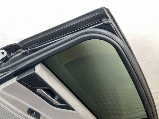 ПРАВАЯ ЗАДНЯЯ ДВЕРЬ JAGUAR XE X760 LKT ЦВЕТ CARPATHIAN GREY 2015-
