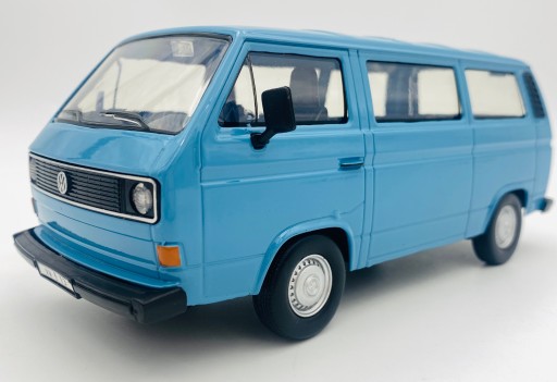 VW Type 2 (T3) Transporter 1:24 Motormax 79376 синий