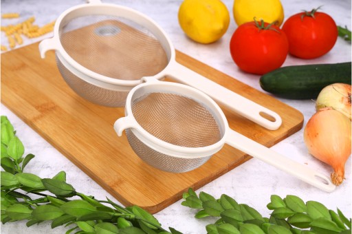 SITKO KUCHENNE PLASTIKOWE KOMPLET CEDZAKÓW 3 SZT. Z DŁUGIMI RĄCZKAMI BIAŁE