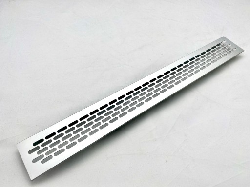 ВЕНТИЛЯЦИОННАЯ РЕШЕТКА 48,4 x 6 см, серебристый алюминий