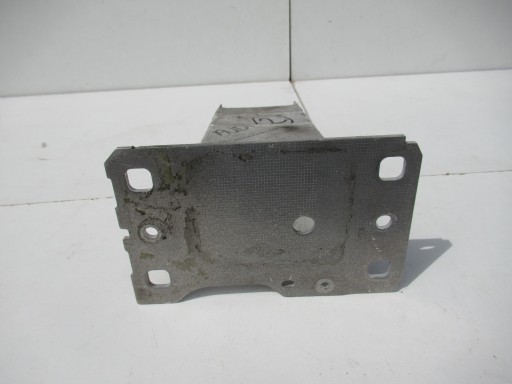AUDI A4 B9 8W STREFA ZGNIOTU PRAWA ODBÓJ 8W0807134
