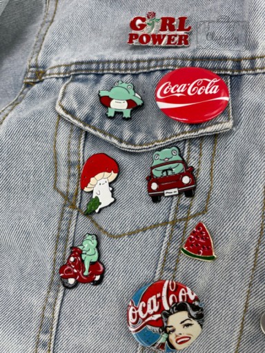 Metalowa Przypinka Napis Call It Selective Participation Pin